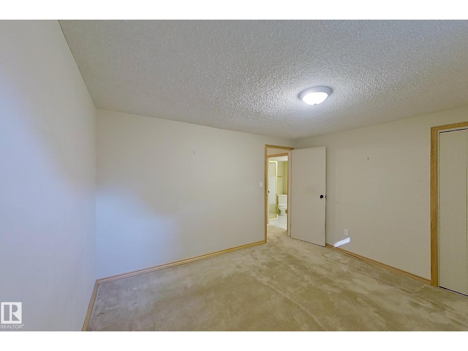 16 BRUNSWICK CR - Image 33
