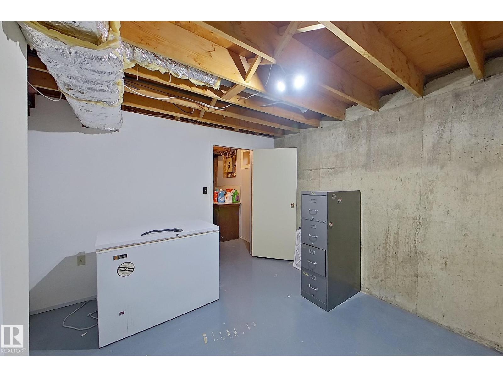 16 BRUNSWICK CR - Image 39