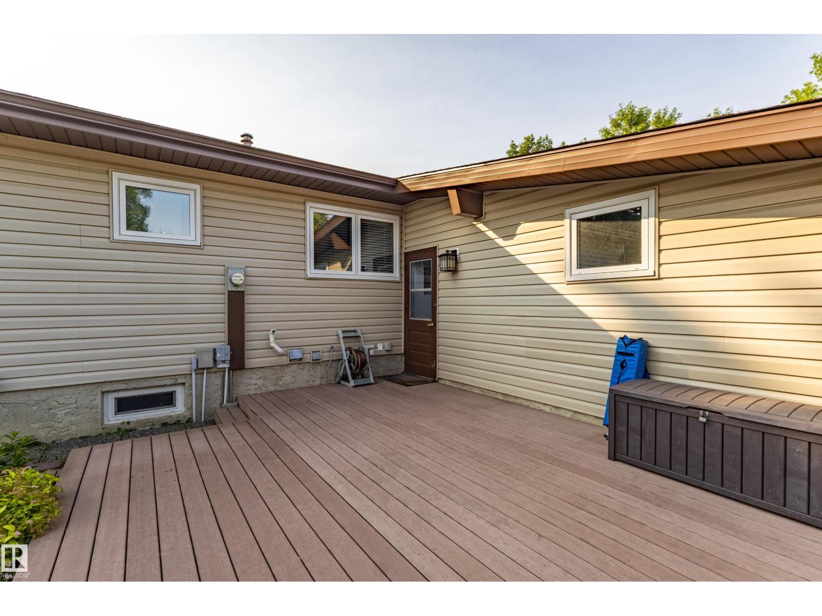 16 BRUNSWICK CR - Image 40