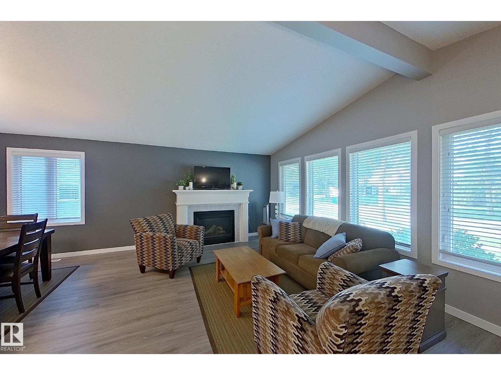 16 BRUNSWICK CR, Braeside, St. Albert photo 5