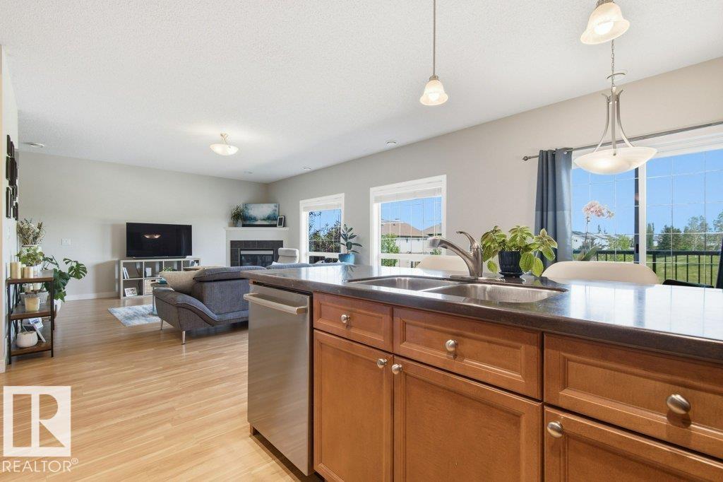 #17 7293 South Terwillegar DR NW - 15
