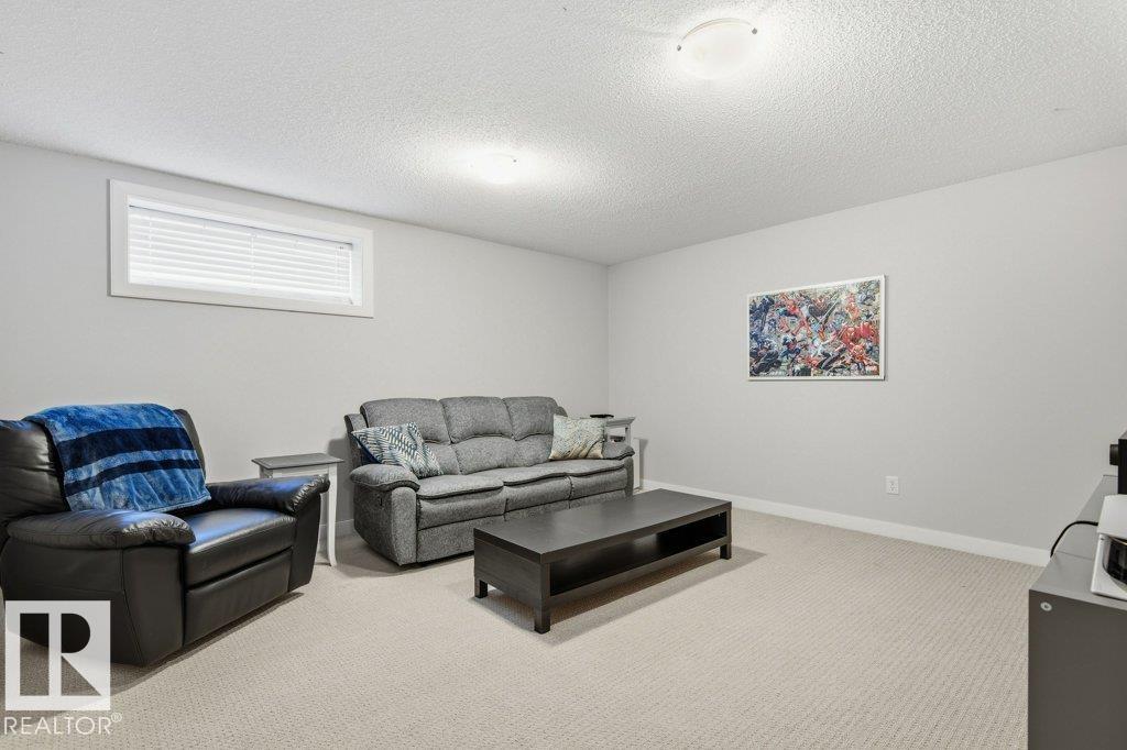 #17 7293 South Terwillegar DR NW - 40