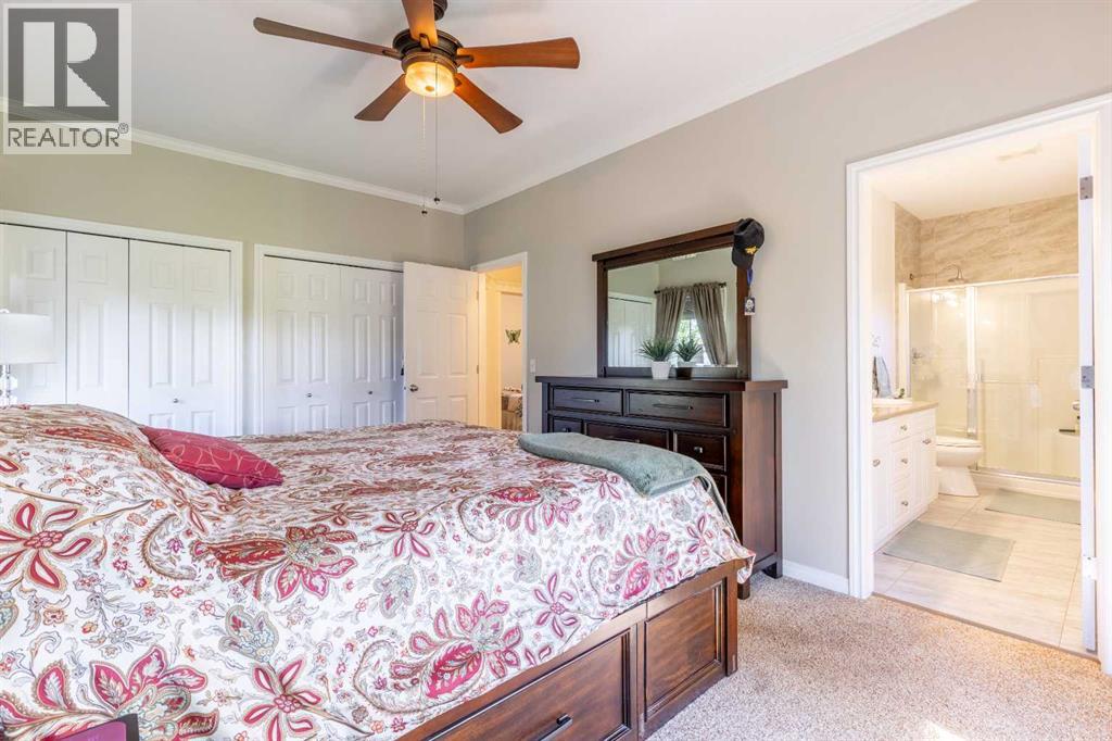 325 8 Avenue - Photo 18