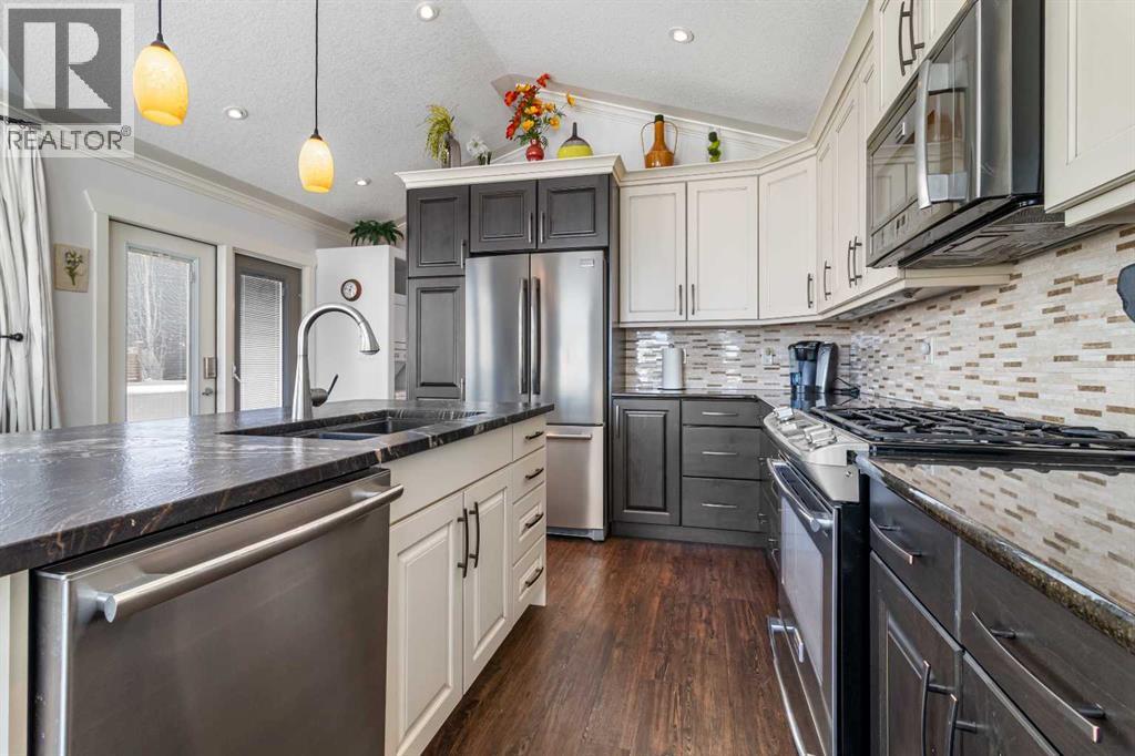 10046 township road 422 - Photo 5