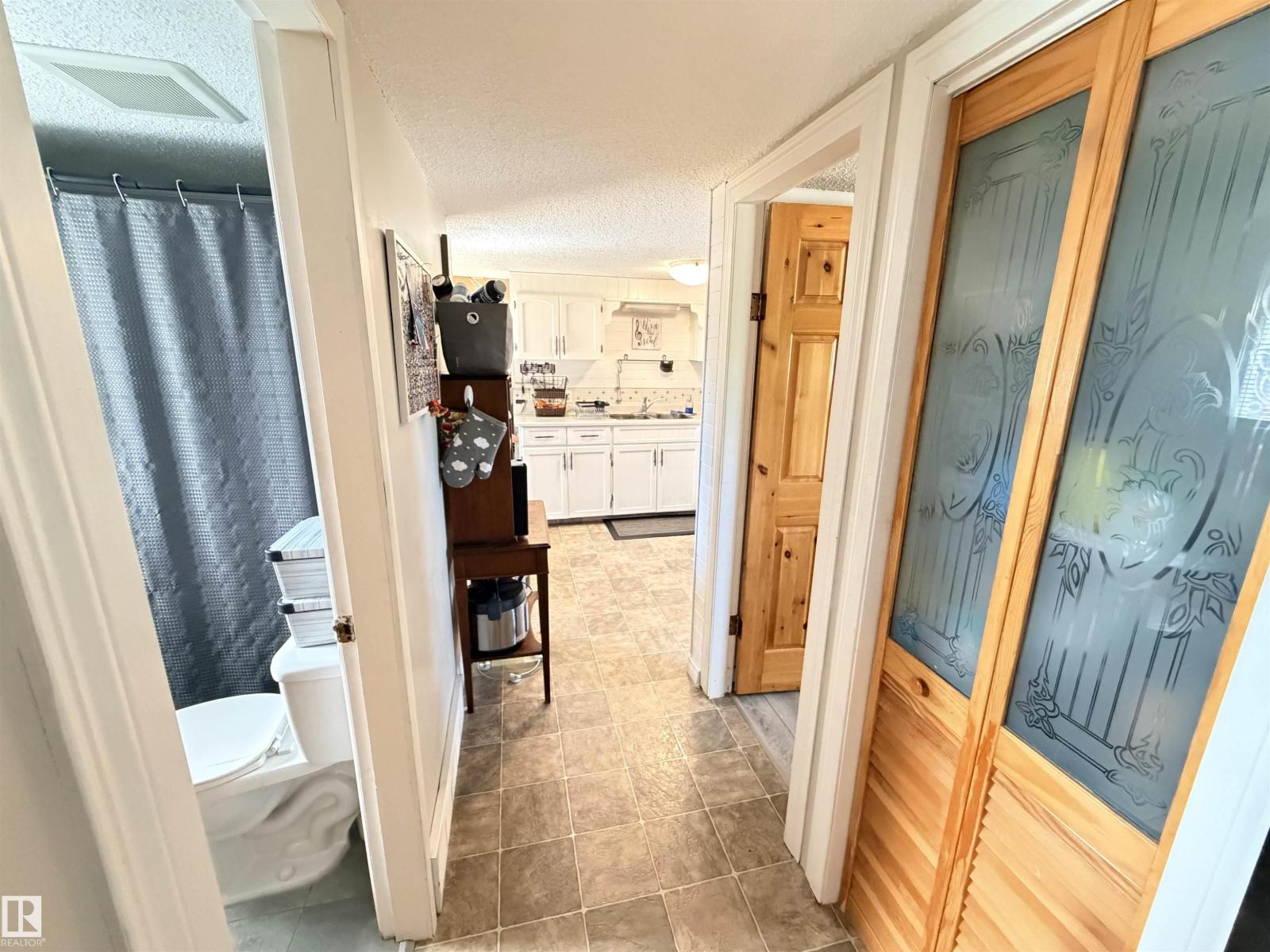4823 49 Street - Photo 44