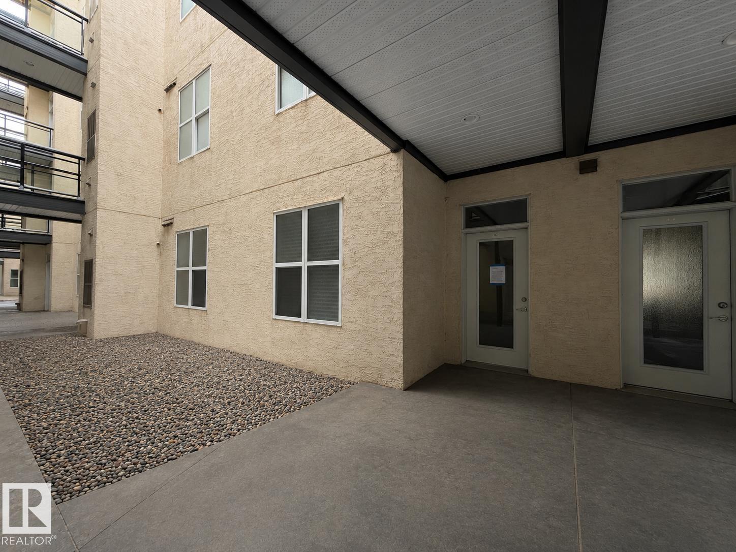 #128 10531 117 ST NW - 21