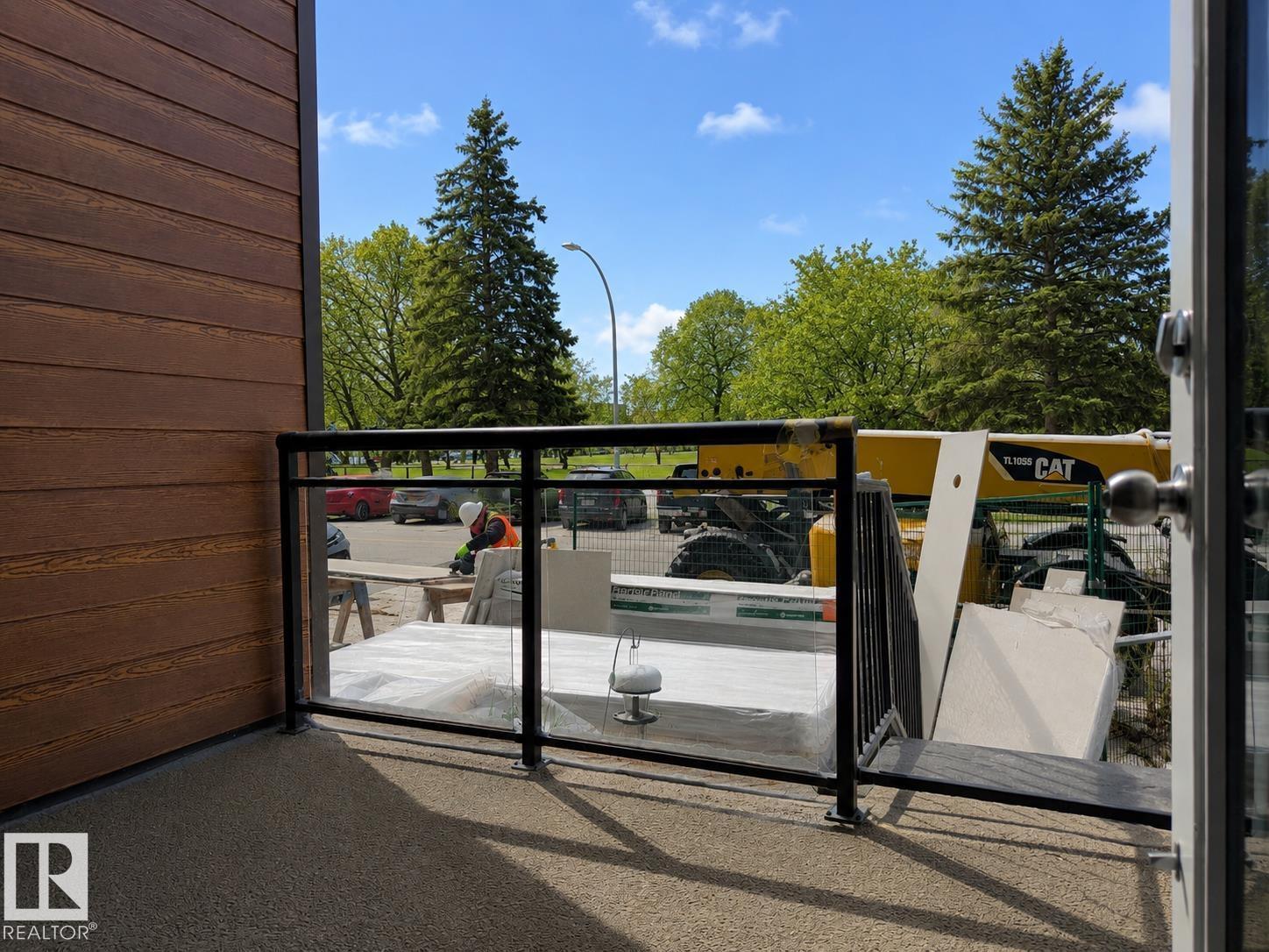 #128 10531 117 ST NW - 18