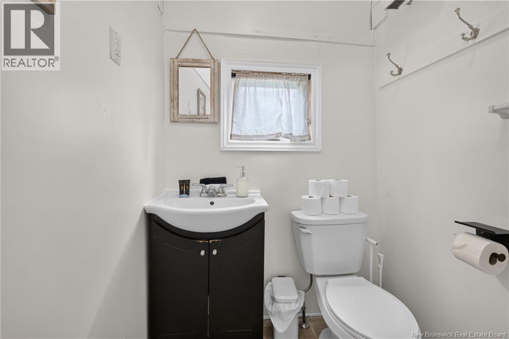 35 Second Avenue - Image 37
