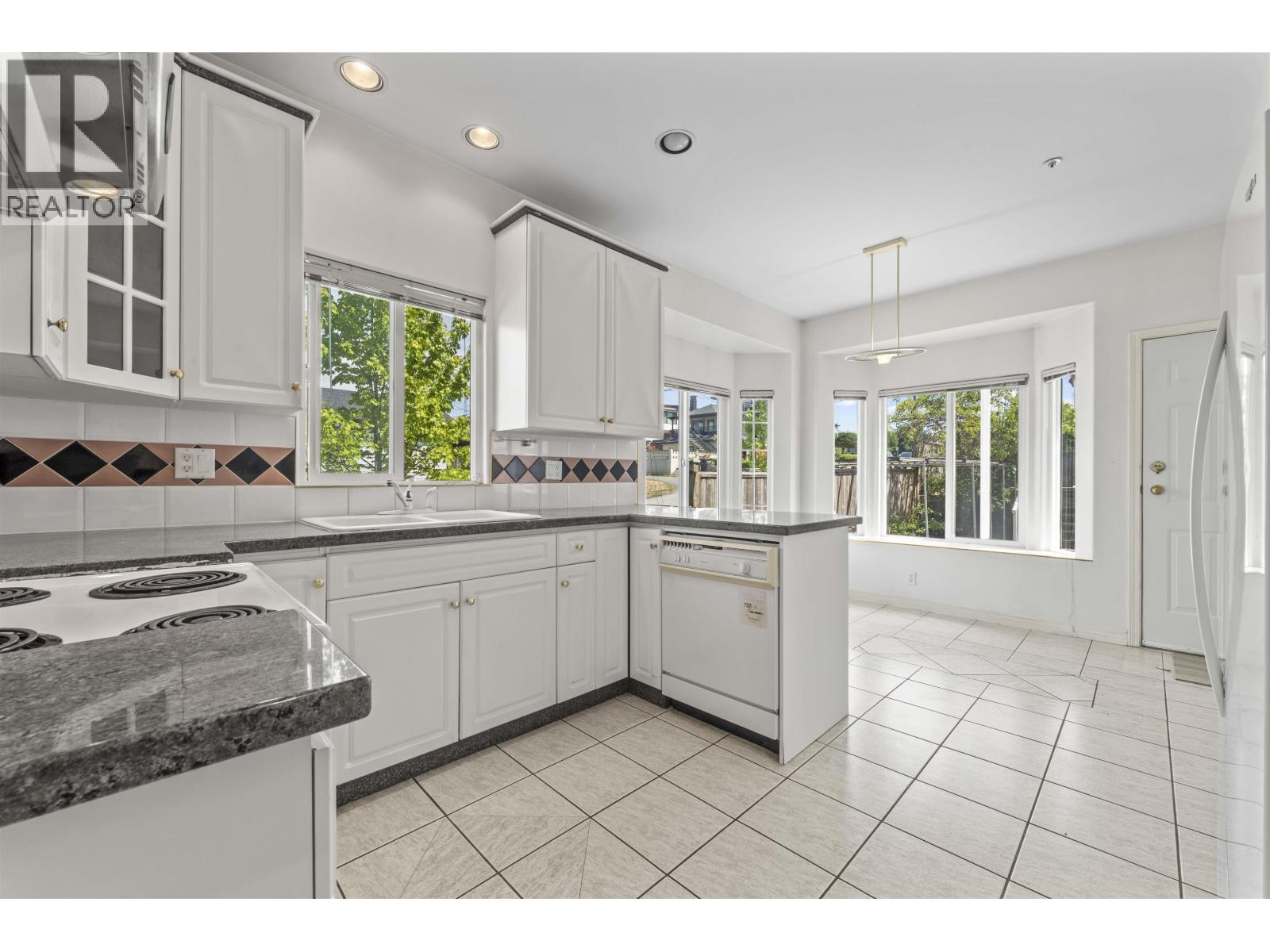 Thumbnail 27