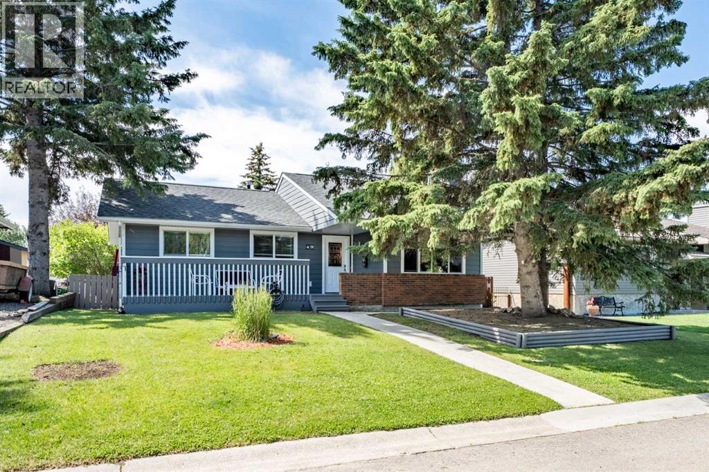 49 Lock Crescent