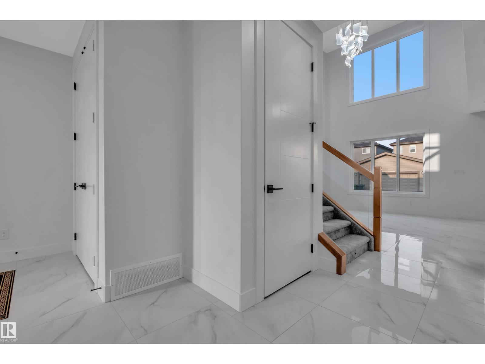 4005 39 ST - 13