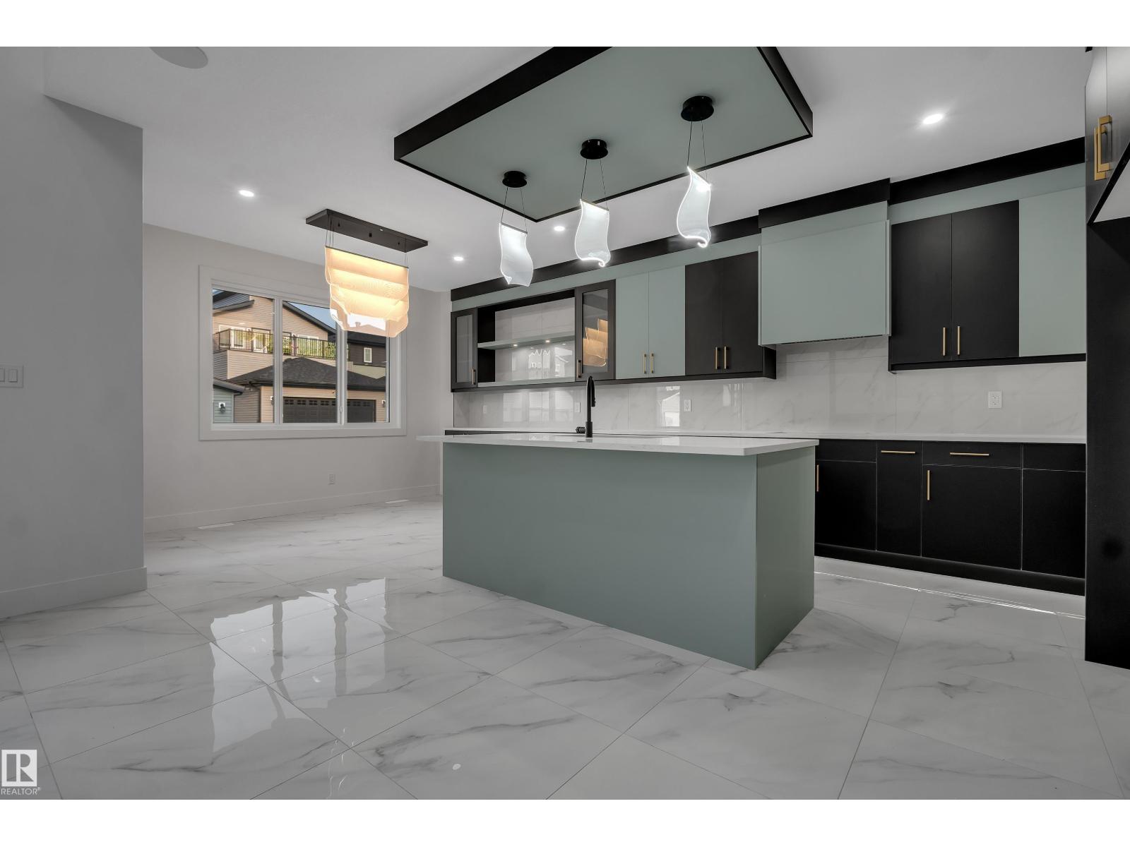 4005 39 ST - Image 19