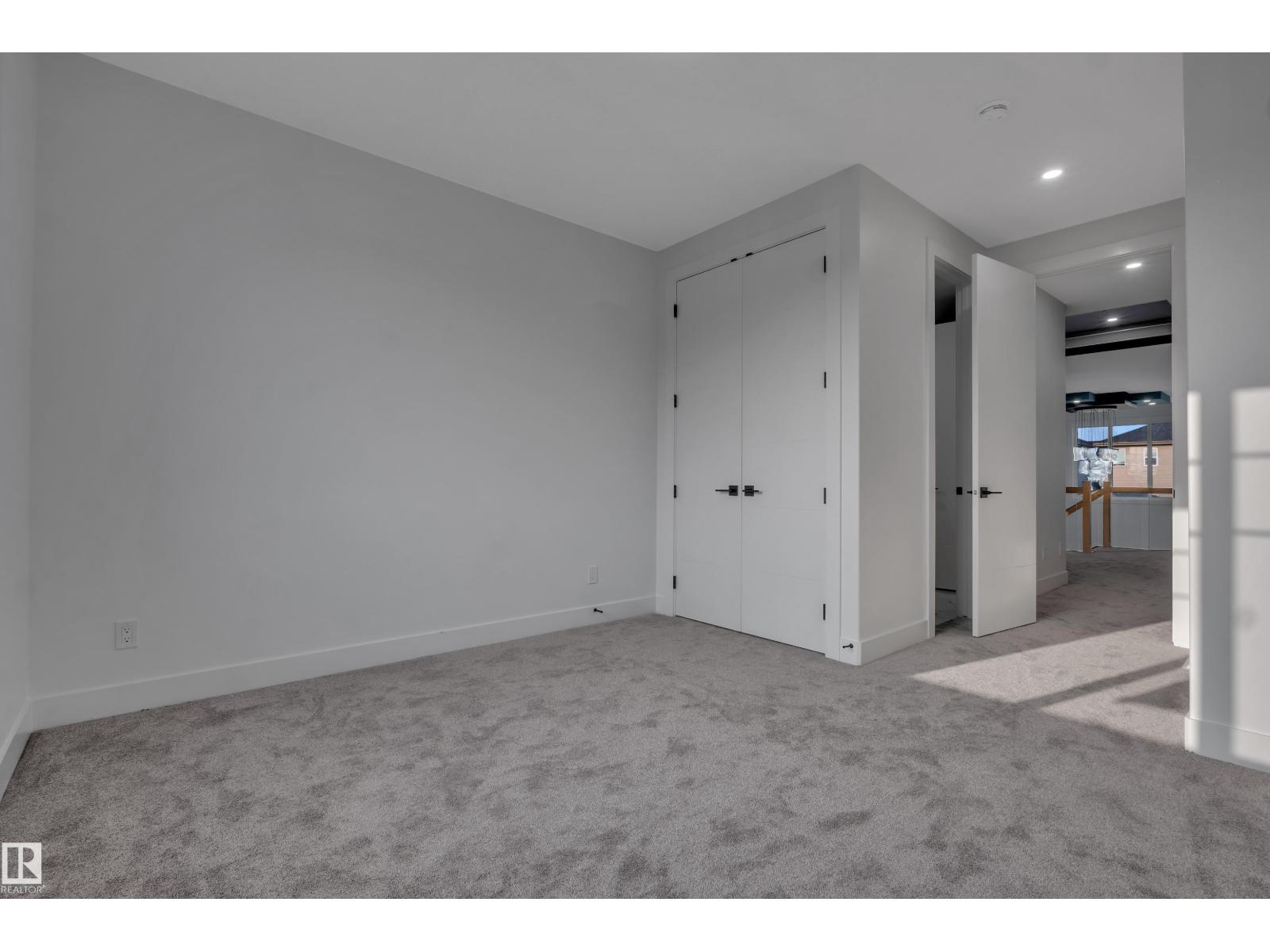 4005 39 ST - 39