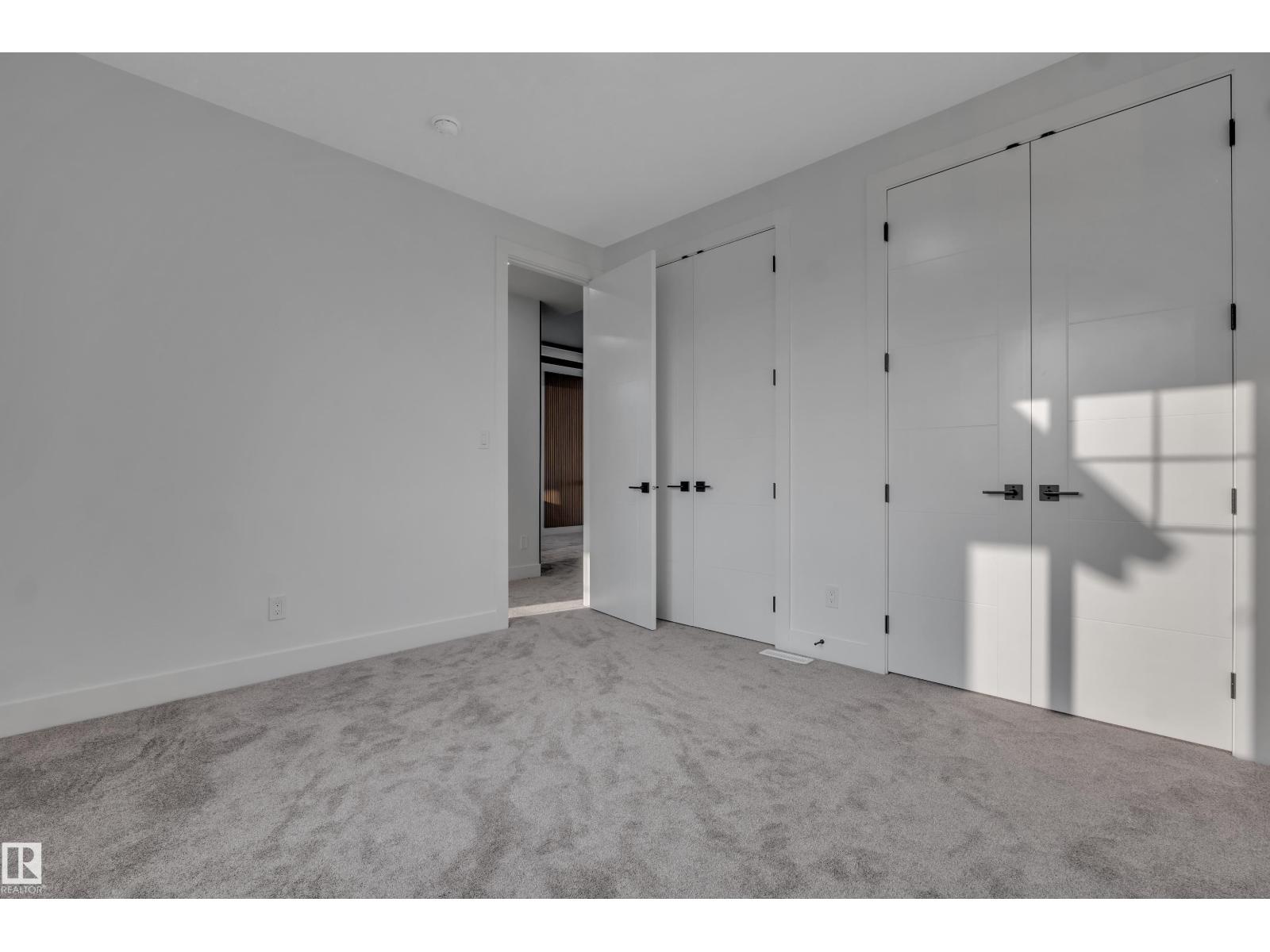 4005 39 ST - Image 38