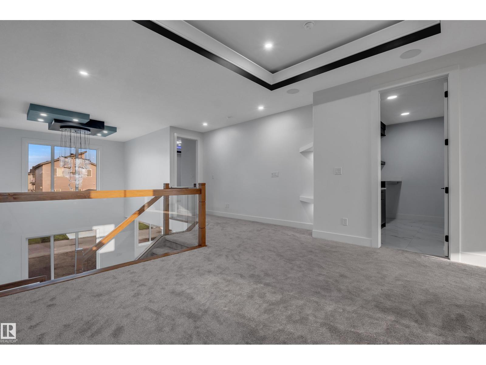 4005 39 ST - Image 29