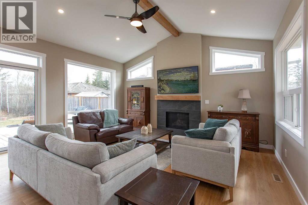 85 Lakeview Avenue - 16