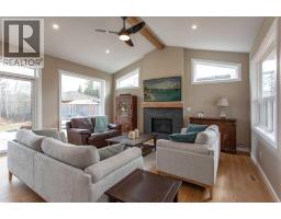 85 Lakeview Avenue, Gull Lake, AB T4L2N1 Photo 16