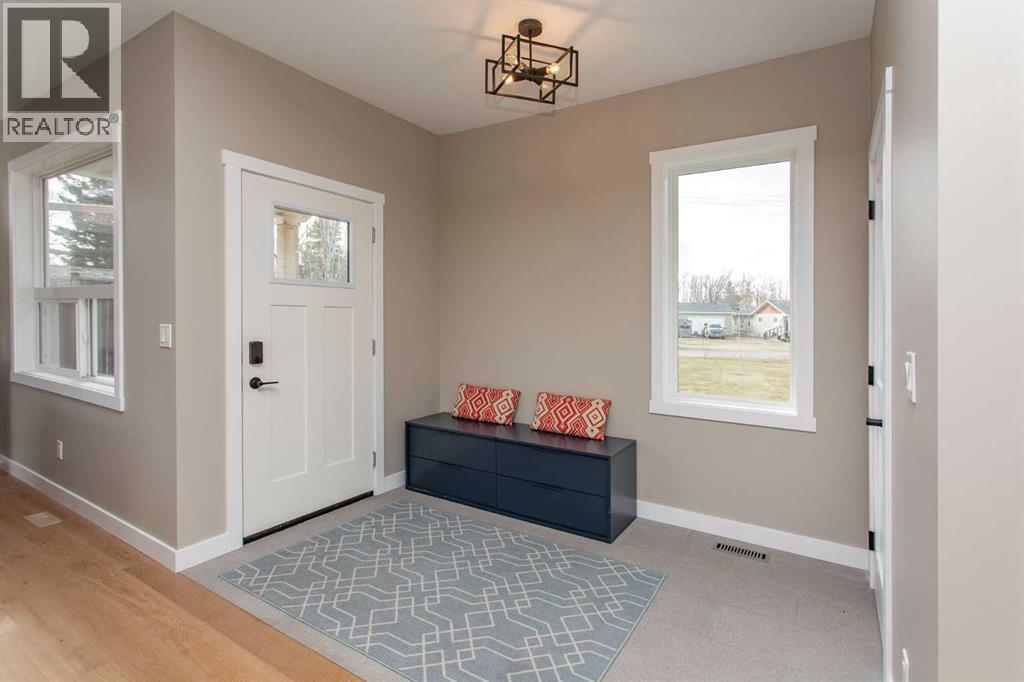 85 Lakeview Avenue - 4