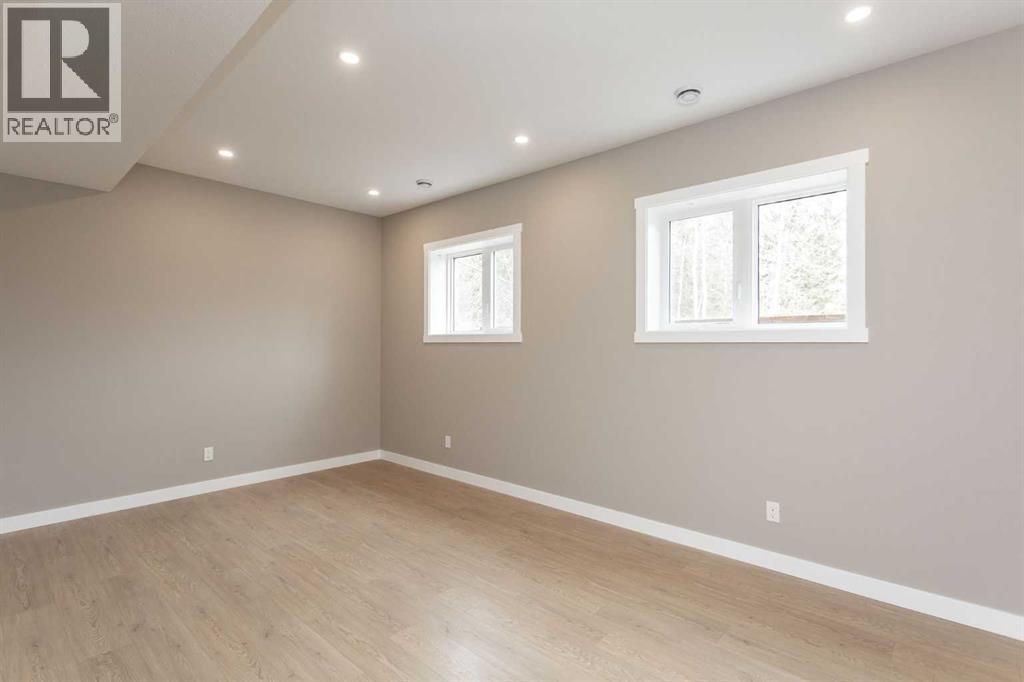 85 Lakeview Avenue - 33