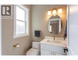 85 Lakeview Avenue, Gull Lake, AB T4L2N1 Photo 24