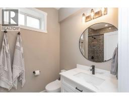 85 Lakeview Avenue, Gull Lake, AB T4L2N1 Photo 38