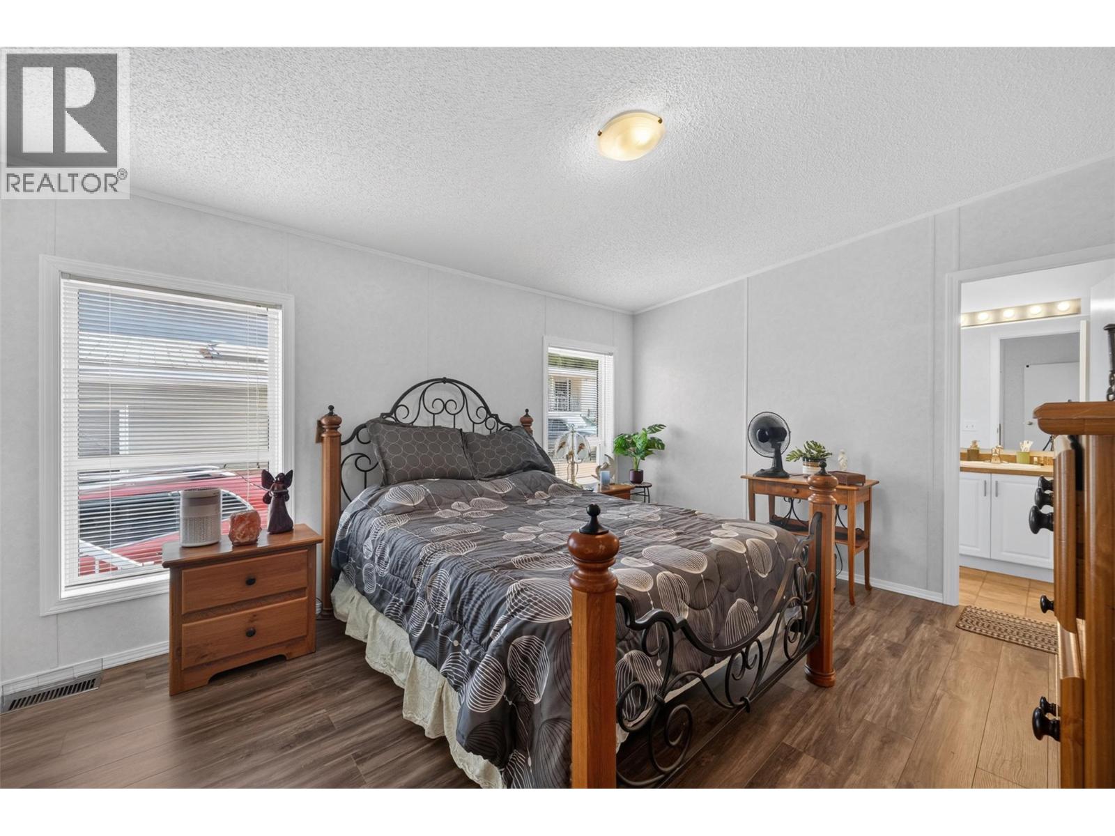 #32 1885 Tappen Notch Hill Road - 14
