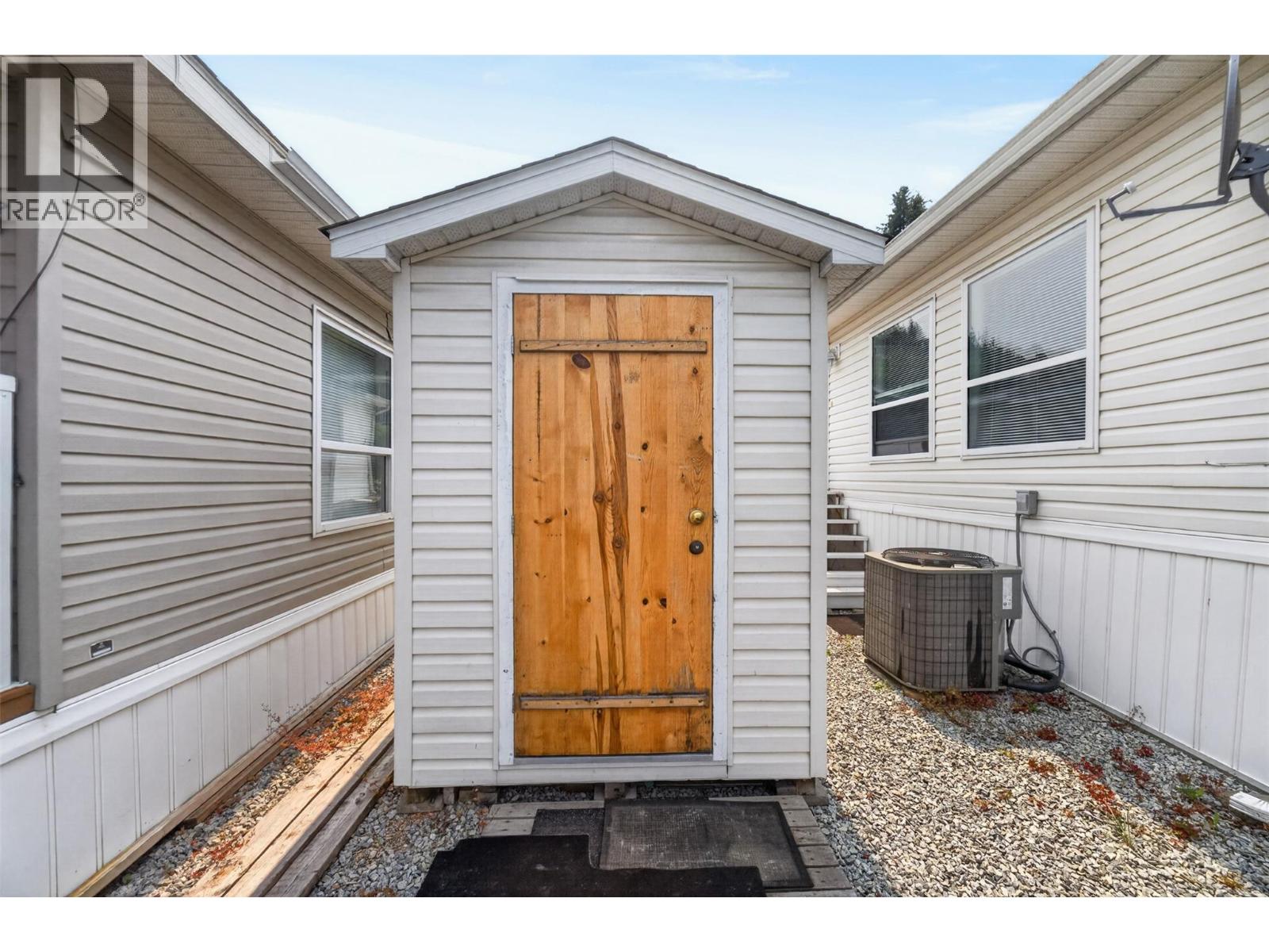 #32 1885 Tappen Notch Hill Road - 22