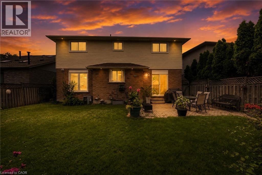 43 BONAPARTE Way - 32