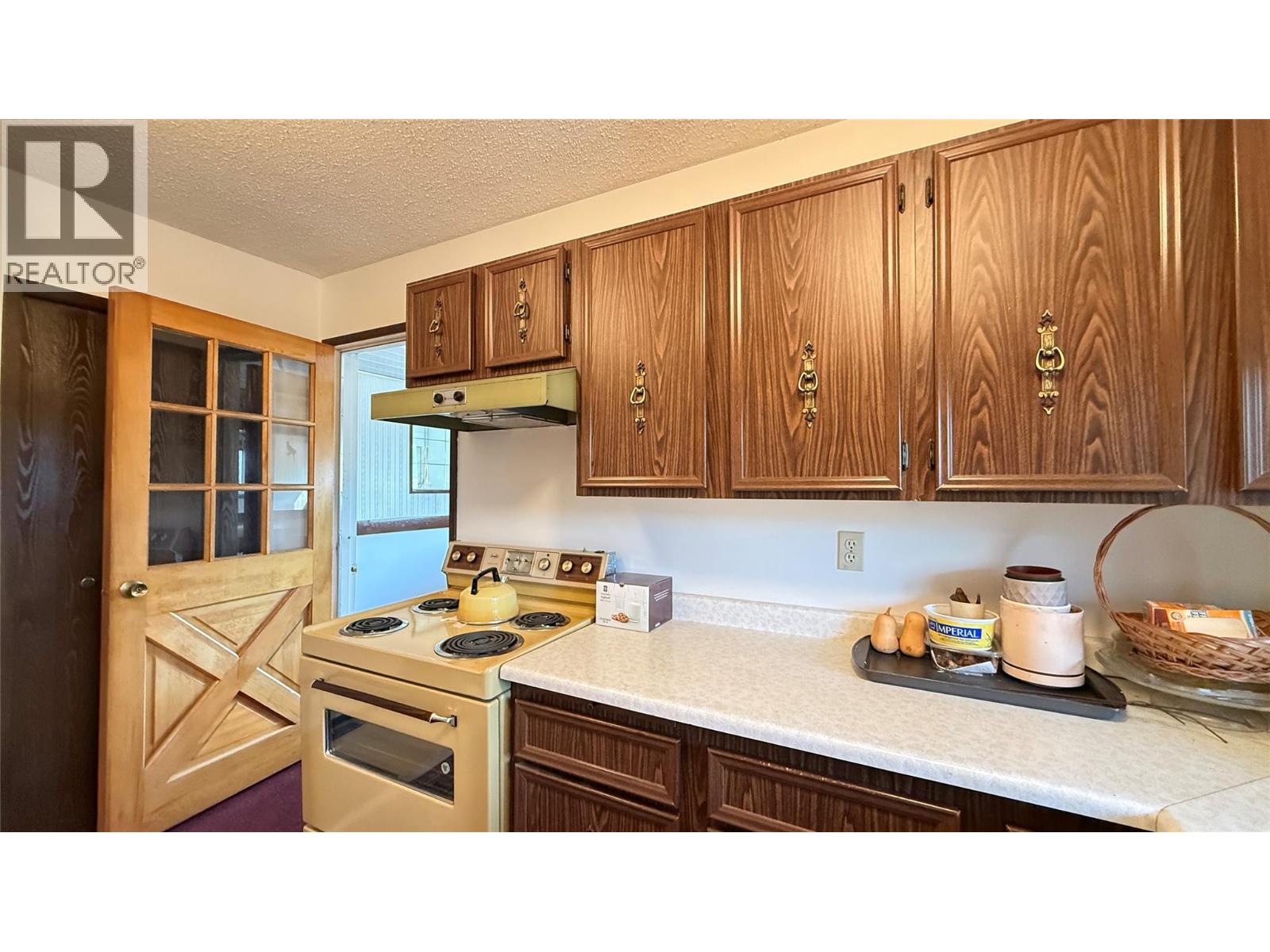 1705 Slocan Crescent - 17