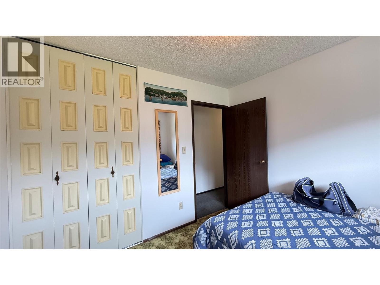 1705 Slocan Crescent - 25