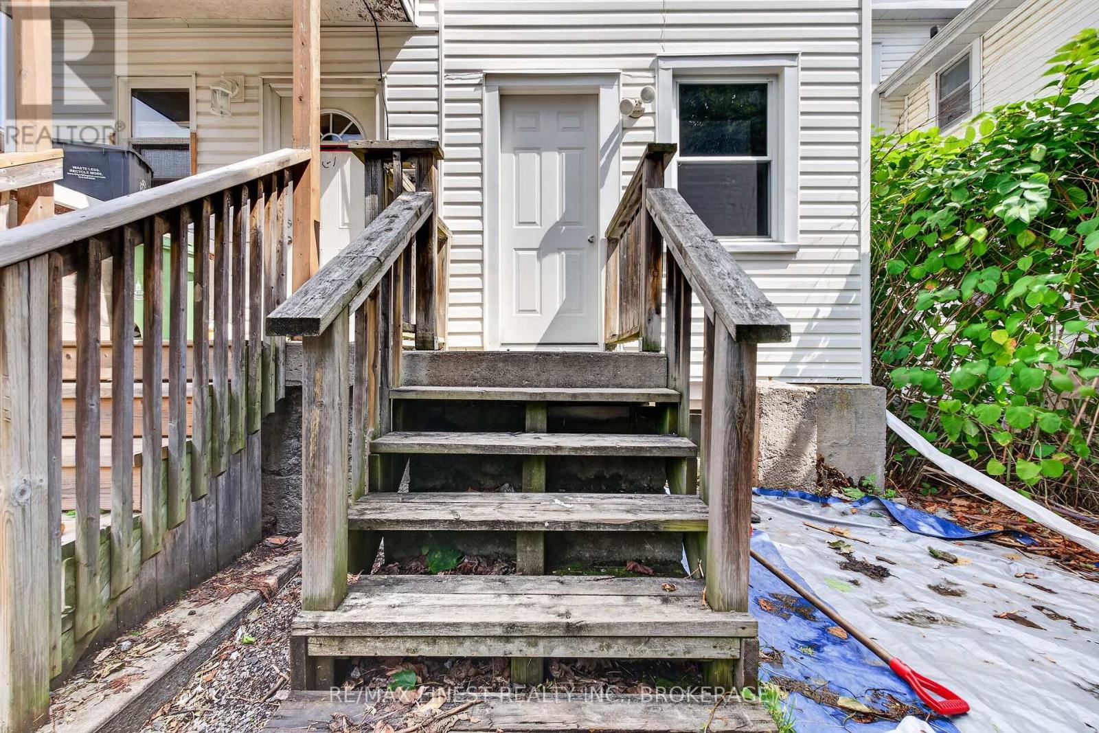 358 JOHNSON STREET - 27