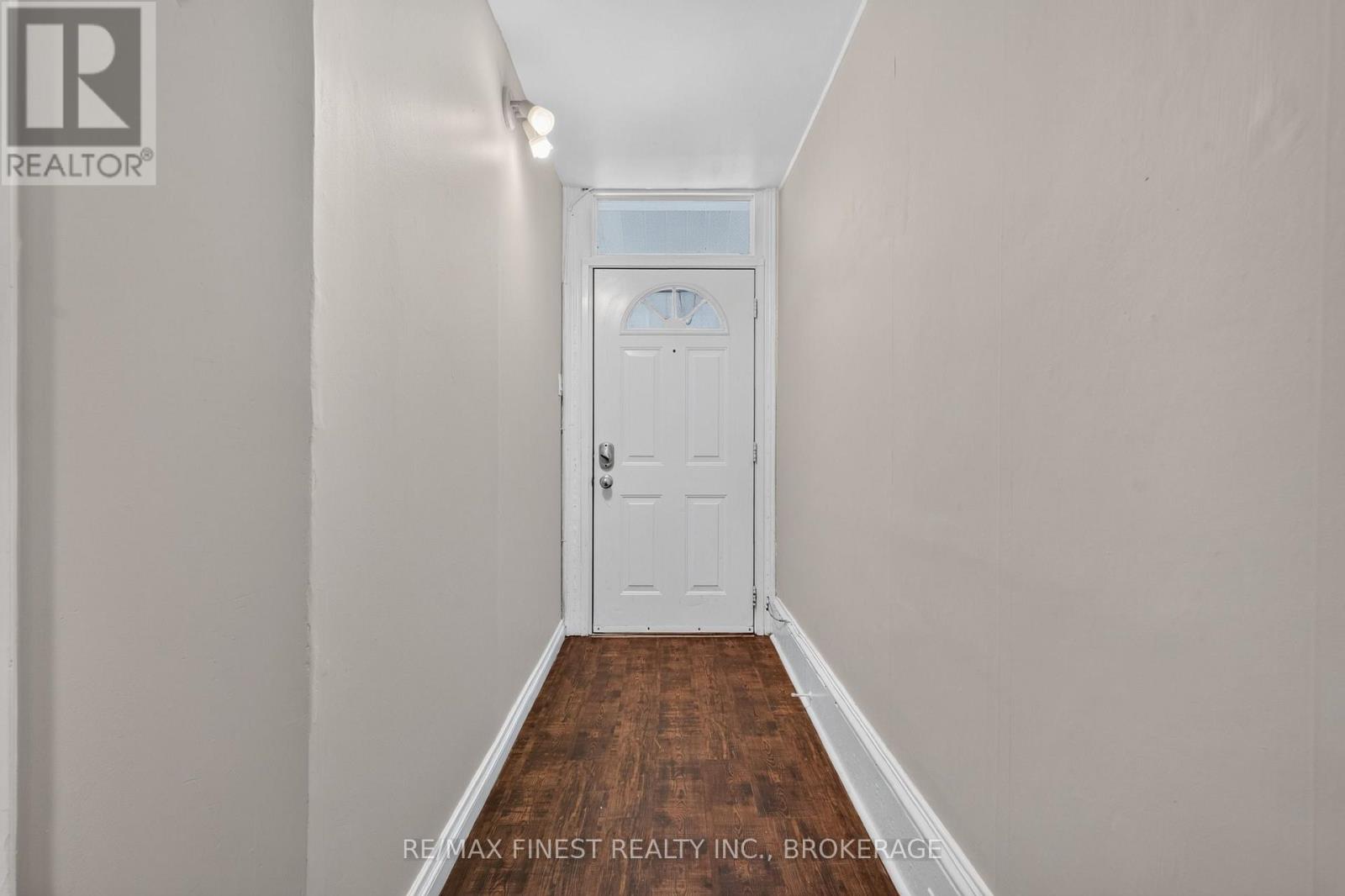 358 JOHNSON STREET - Image 4