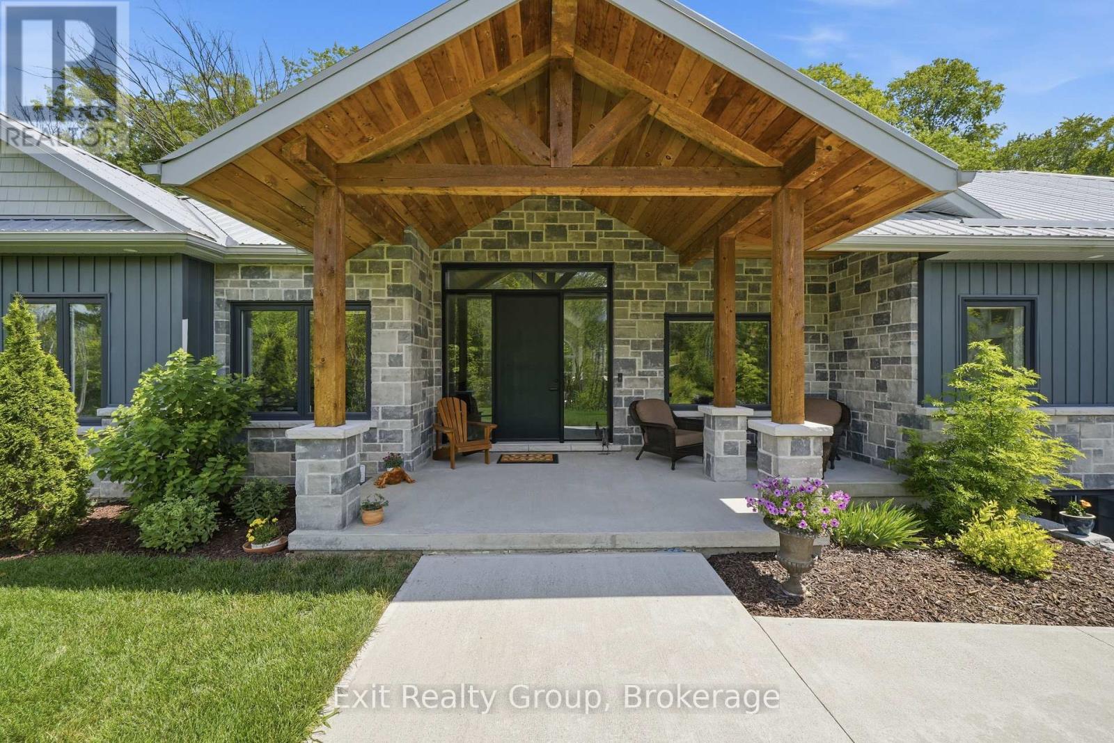 16 NEWPIERCE DRIVE - Image 3