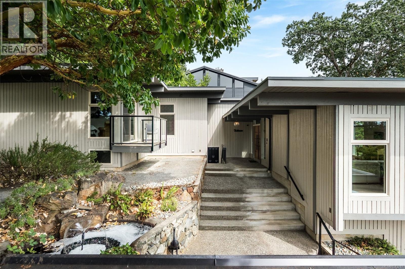 930 Kentwood Terr - 56