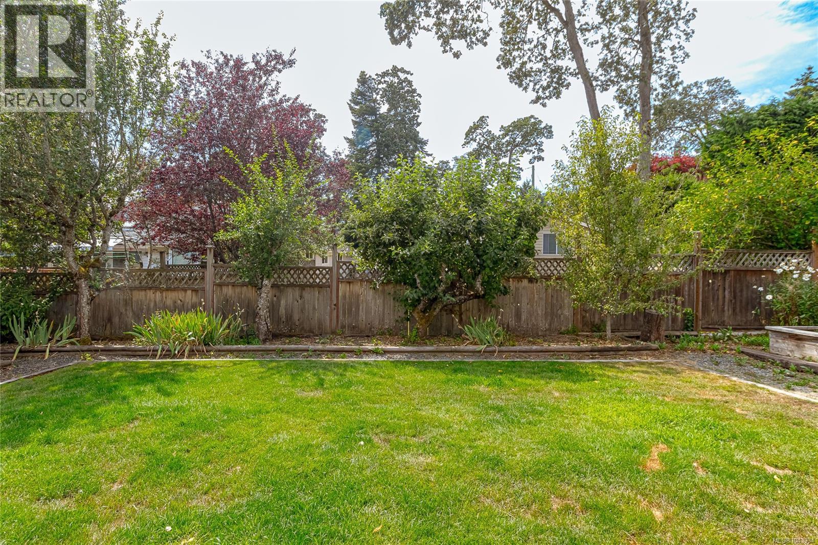 4022 Livingstone Ave N - 39