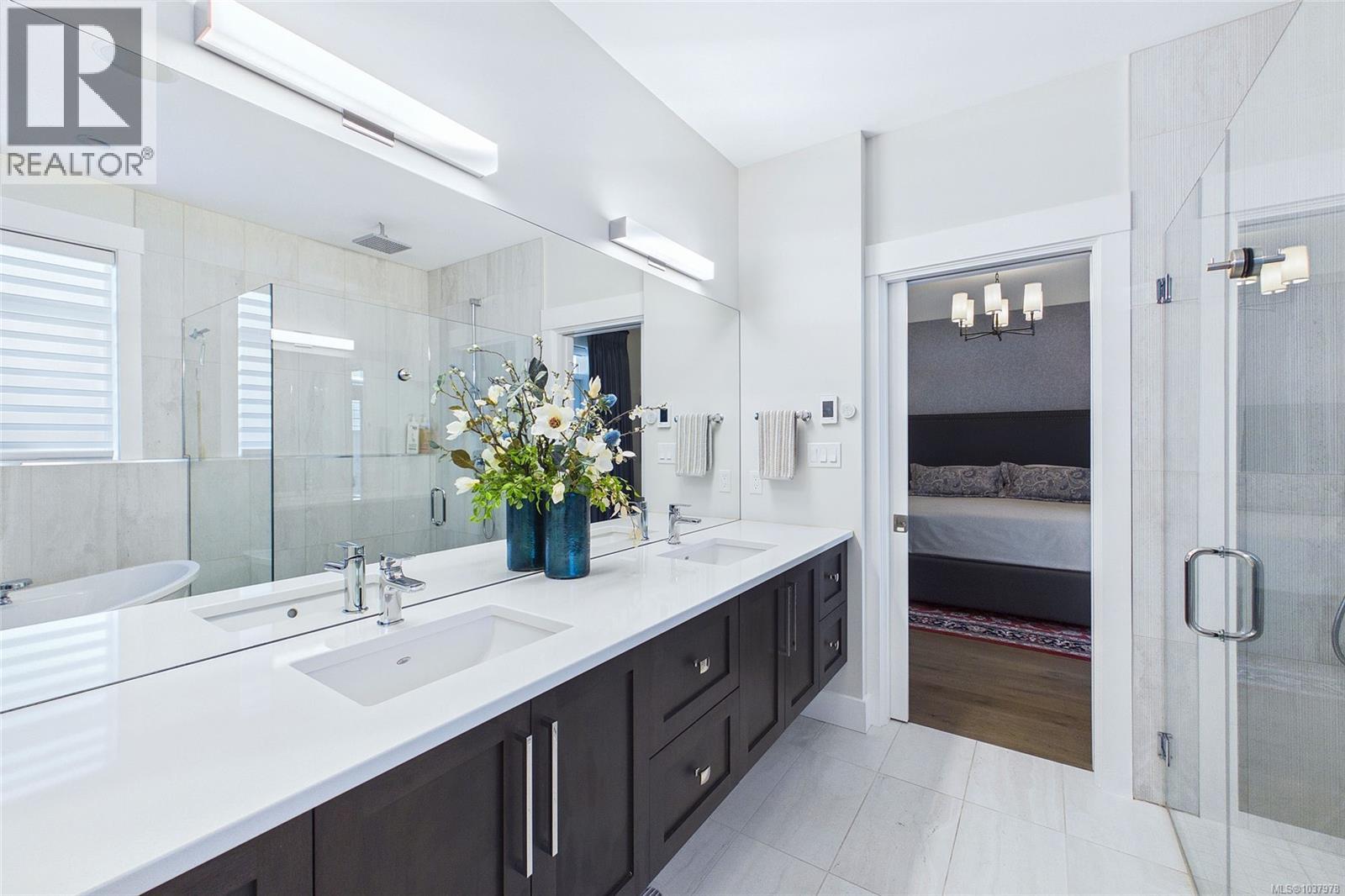 3778 Marjorie Way - 34