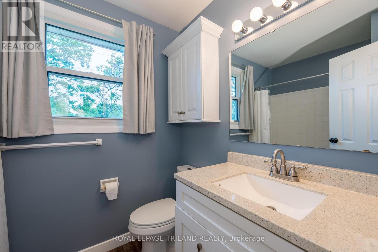 #104 70 FIDDLERS GREEN ROAD - 13