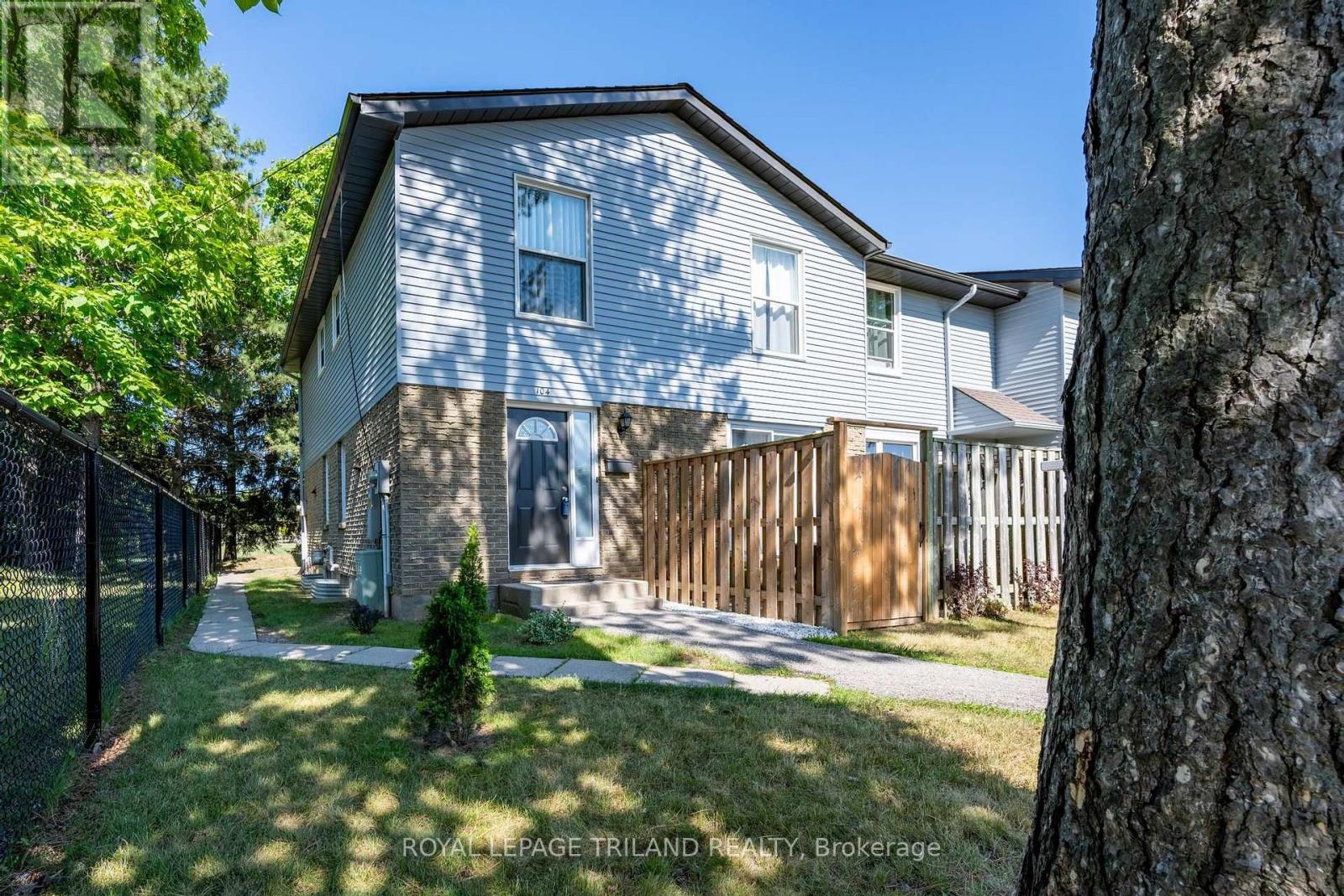 #104 70 FIDDLERS GREEN ROAD - 2
