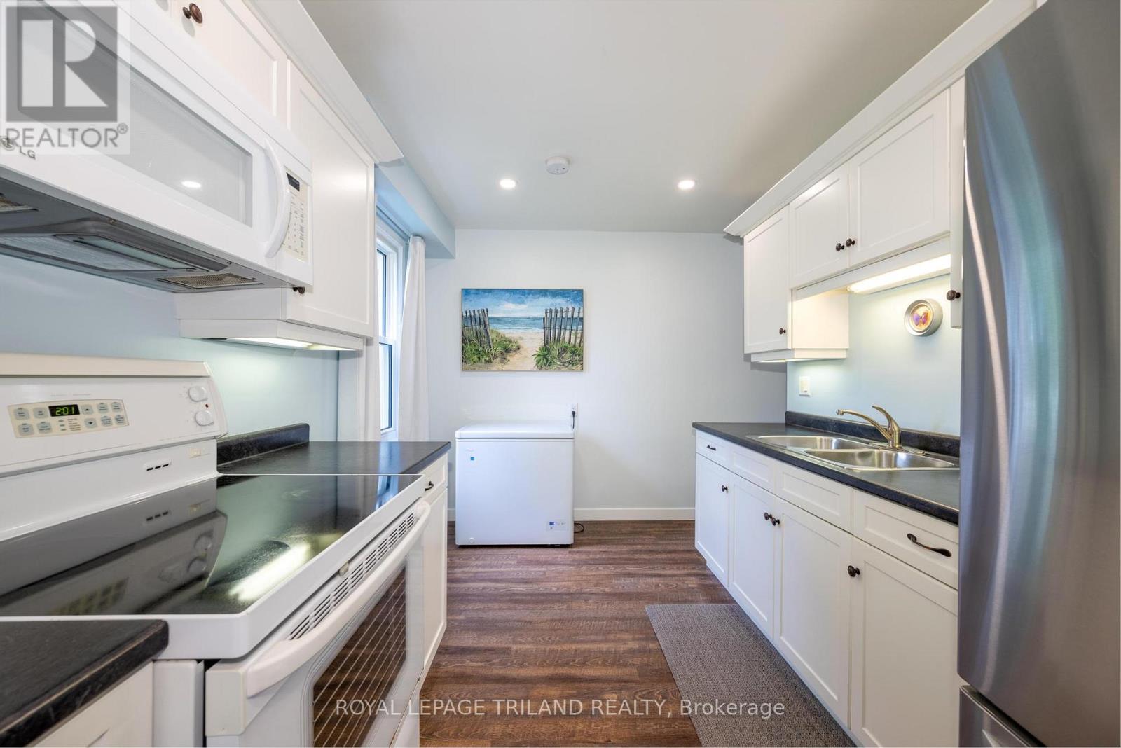#104 70 FIDDLERS GREEN ROAD - 6