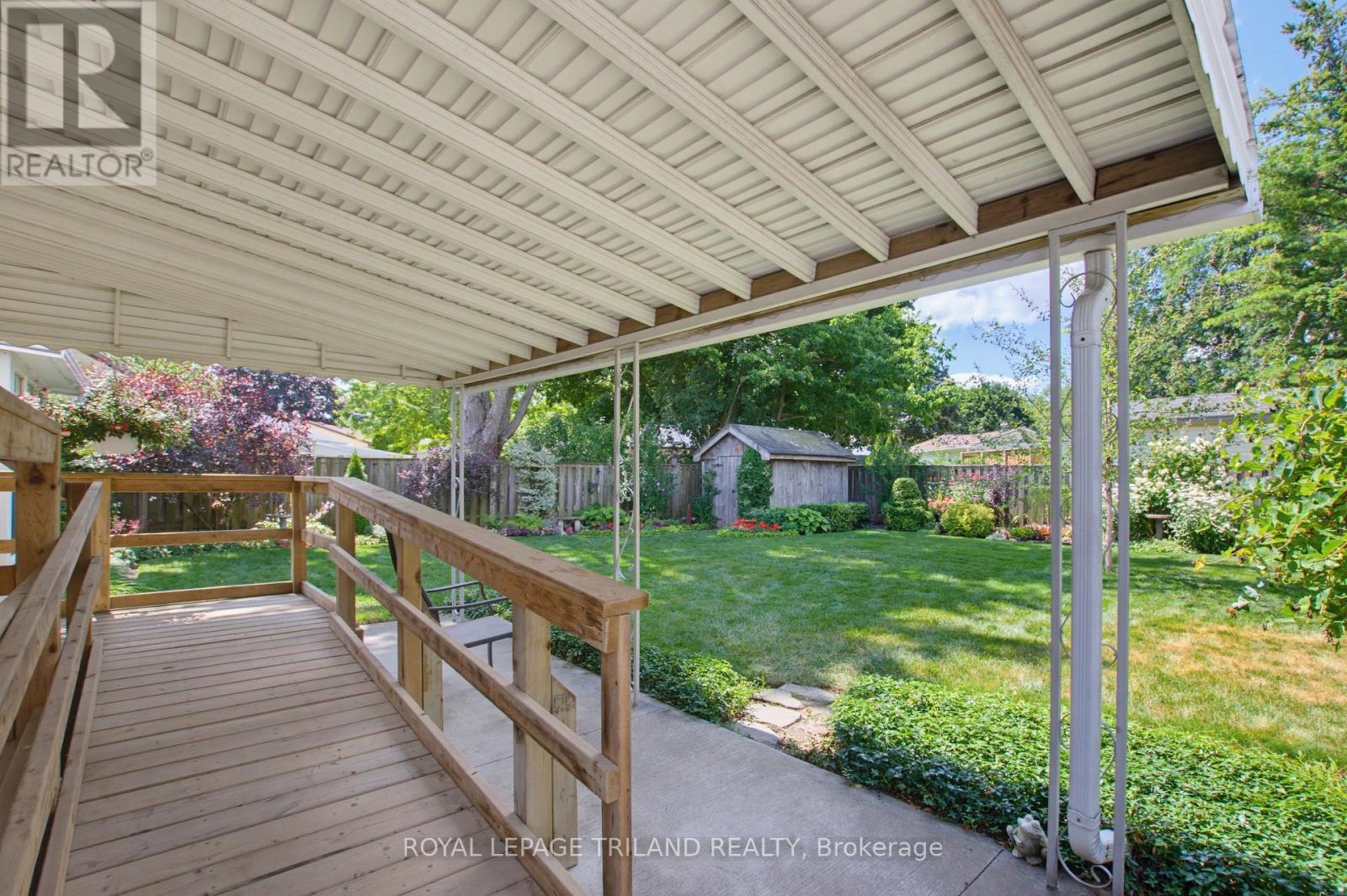 1463 GLENORA DRIVE - 32