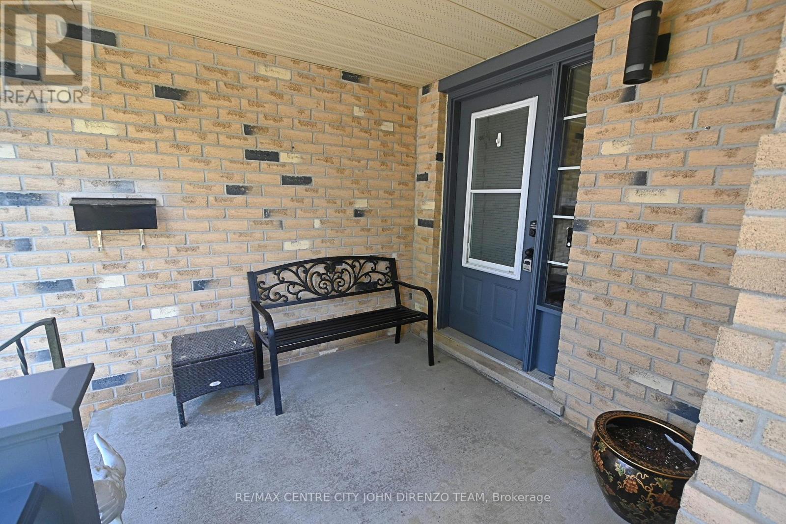 72 AXFORD PARKWAY - 32