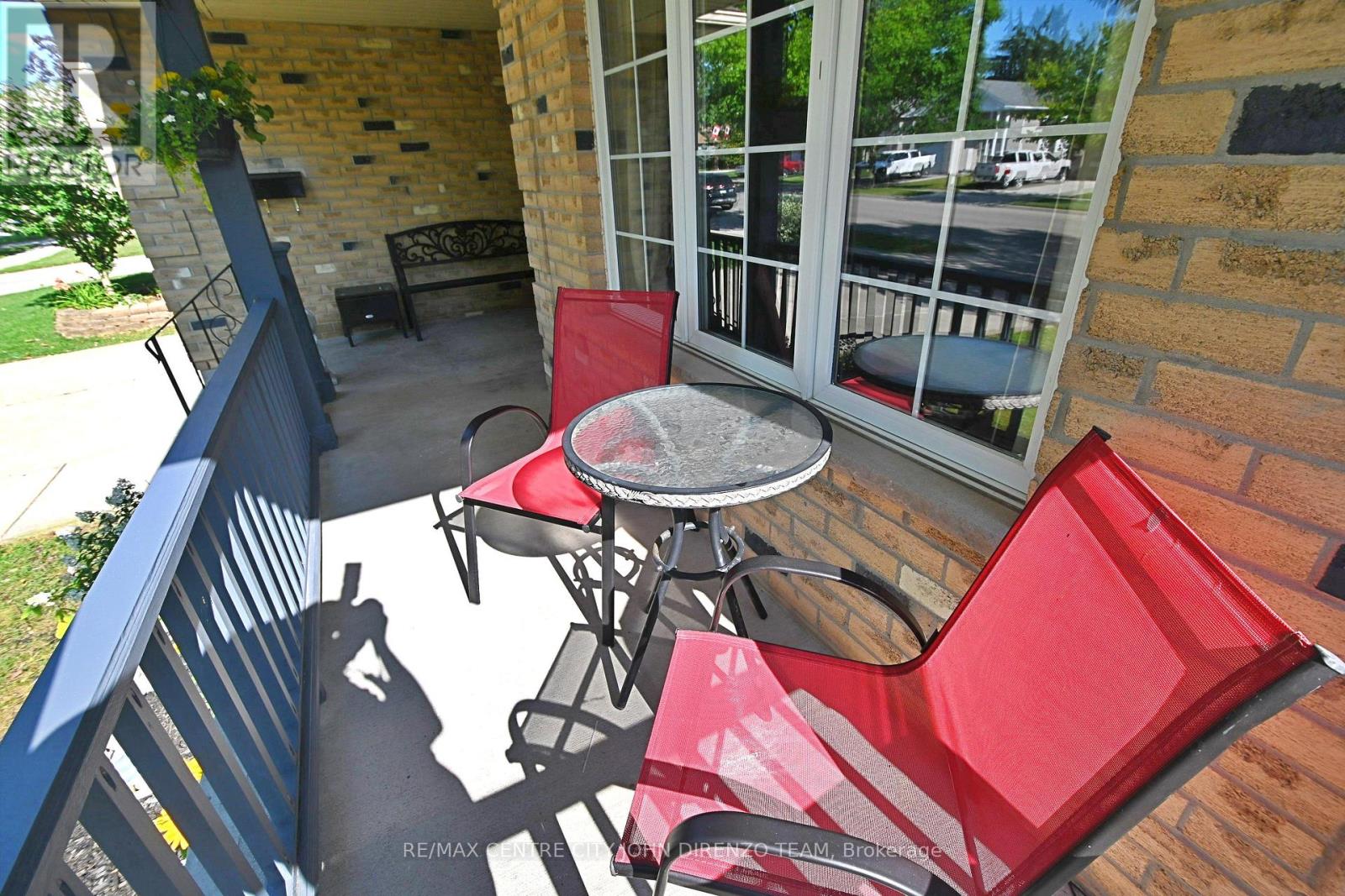 72 AXFORD PARKWAY - 34