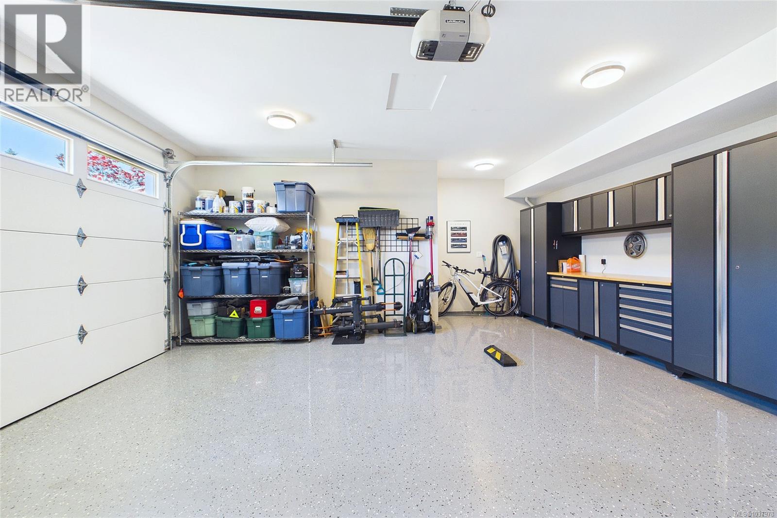 3778 Marjorie Way - 70