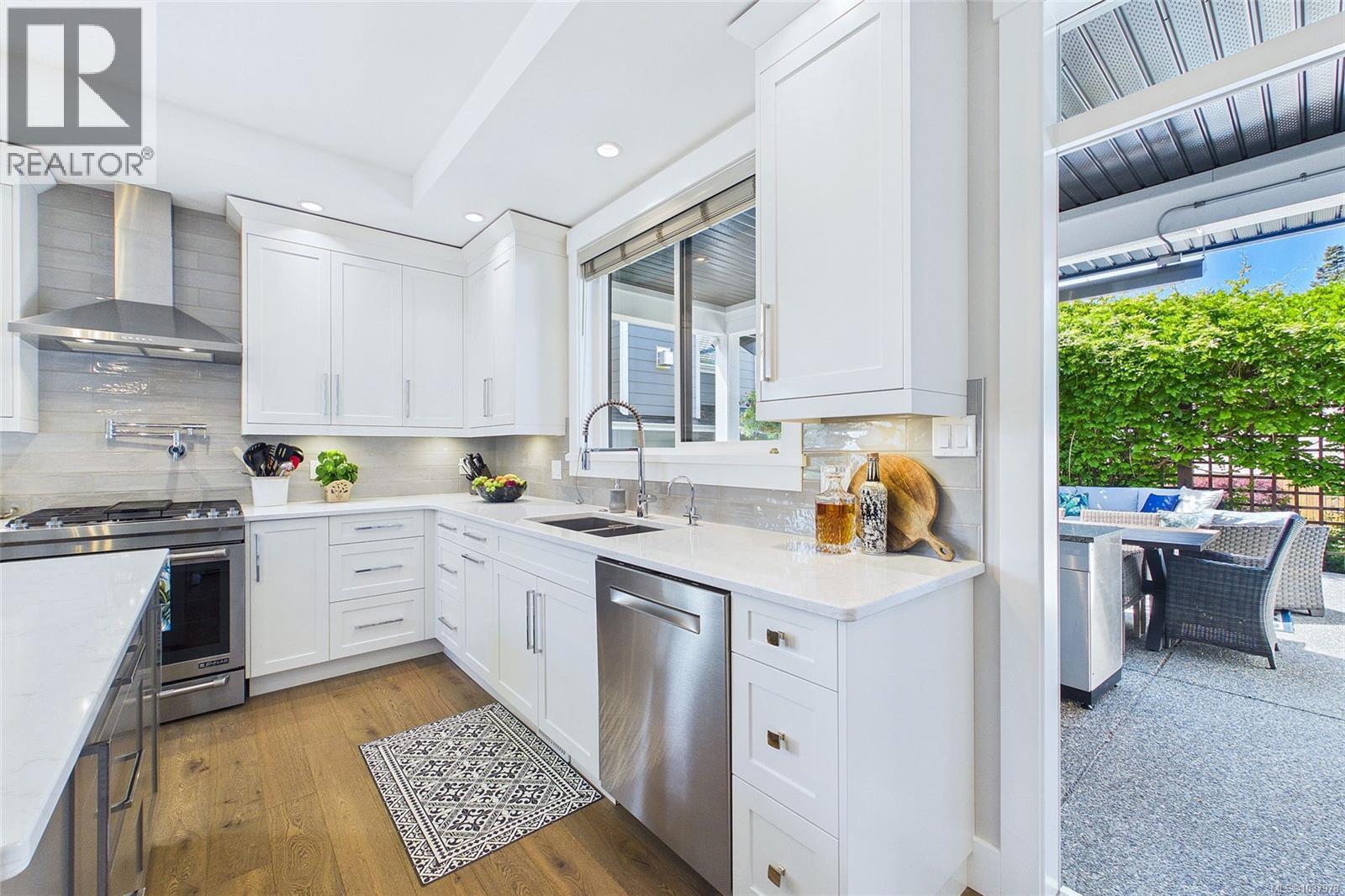 3778 Marjorie Way - 12