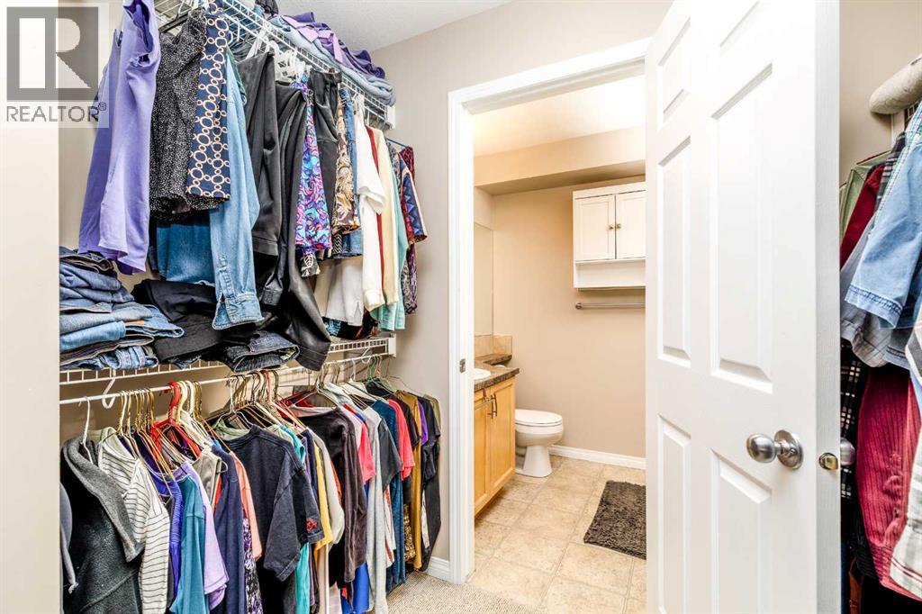 5601 KERRY WOOD Drive, Red Deer