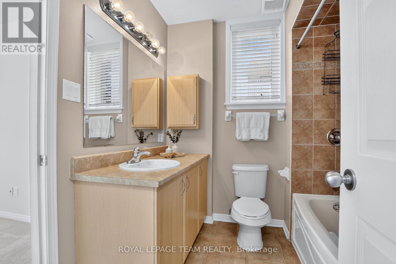 255 DEERCROFT AVENUE - Image 26