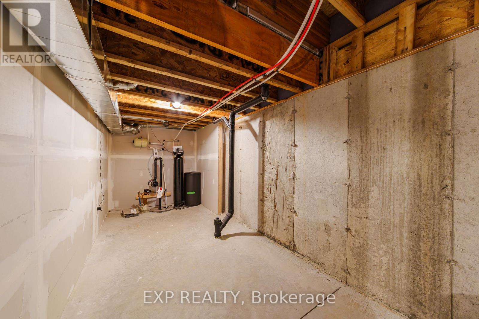 120 PATCHELL PLACE - 28