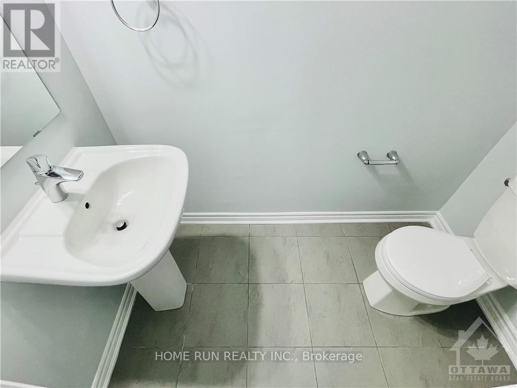 House for Rent in Ottawa – 911 NAUTILUS PRIVATE, Ottawa – By Peter Sagos - Image 9