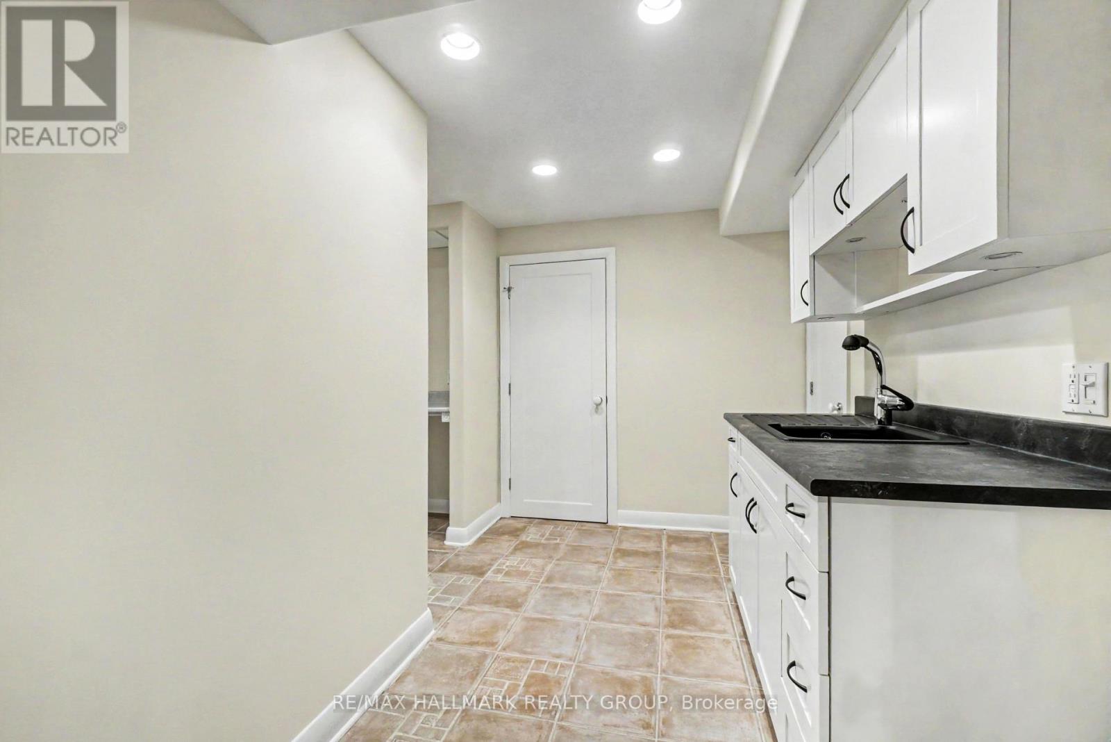 2009 KILLARNEY DRIVE - 26