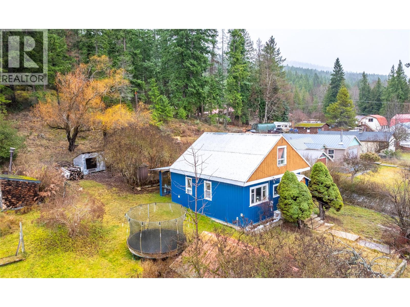 1412 Ainsworth Avenue - 8